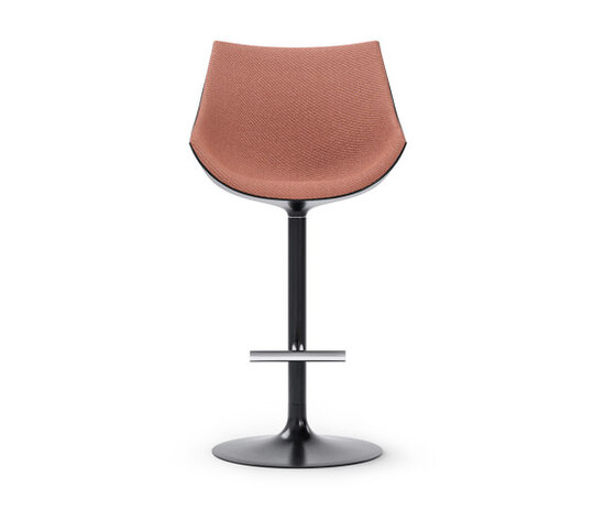 246-248 Passion stool 246-248 Passion stool