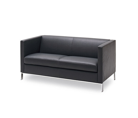 Foster 501 Sofa Foster 501 Sofa