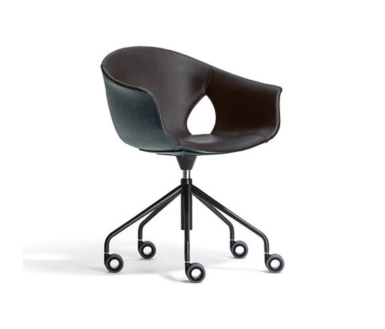 Ginger Ale small armchair | Ozwald Boateng x Poltrona Frau Ginger Ale small armchair | Ozwald Boateng x Poltrona Frau