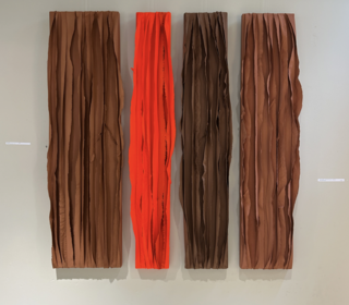 Gemixt acryl browns & bright red