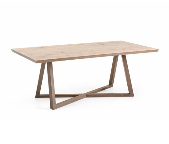 Polo Dining Table
