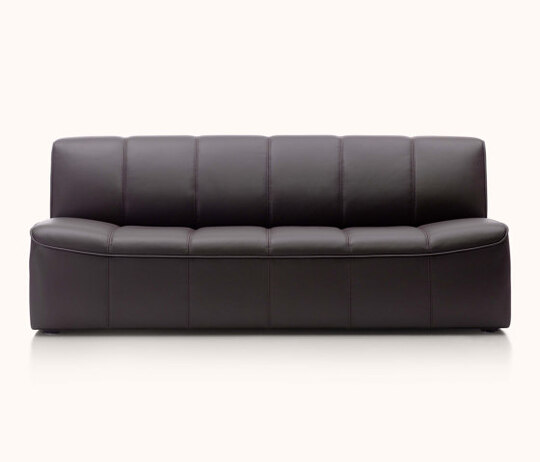 DS-910 Lounge