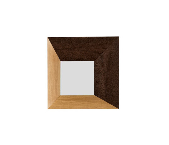 Sguardi Mirror