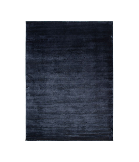 Akiki Carpet
